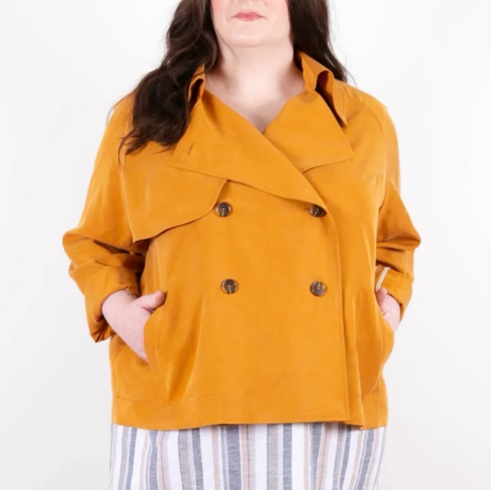 Beautiful 3/4 Sleeve Jacket